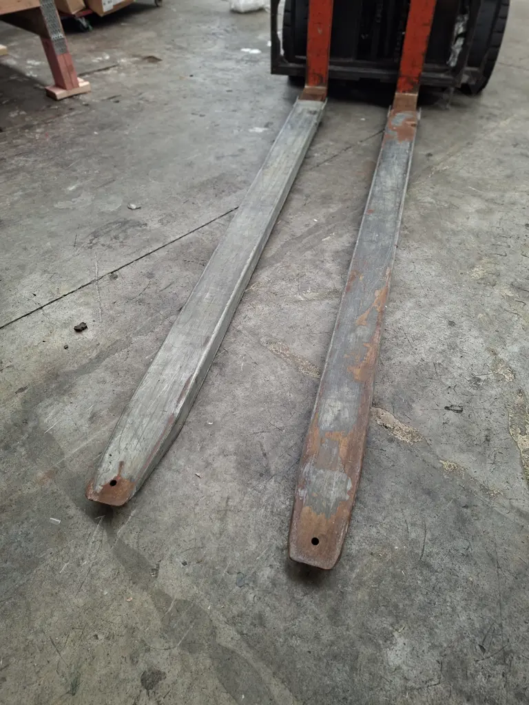 2.4M LONG FORKLIFT EXTENSIONS GALVANISED WITH PINS Image 1++