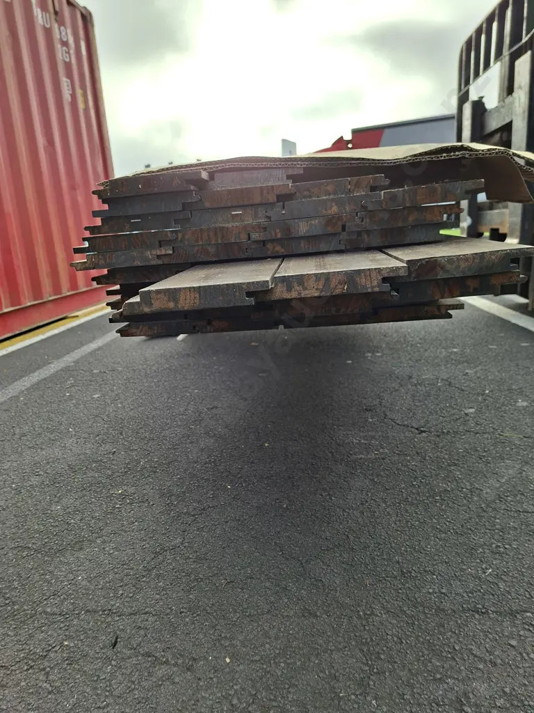 PALLET OF TONGUE AND GROOVED BOARDS UNKNOWN TIMBER 140MM WIDE OVERALL X VARIOUS LENGTHS (ON TOP OF CONTAINER) Image 1++