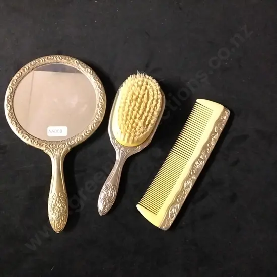 BRUSH AND MIRROR SET