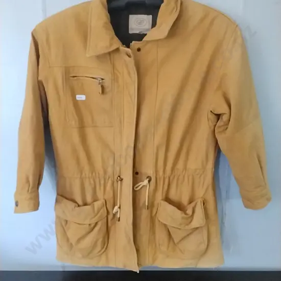 SIZE LARGE LEATHER JACKET