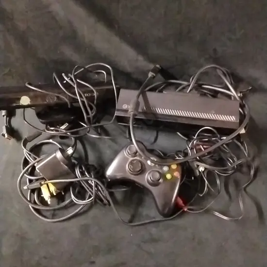 XBOX ACCESSORIES NOT TESTED