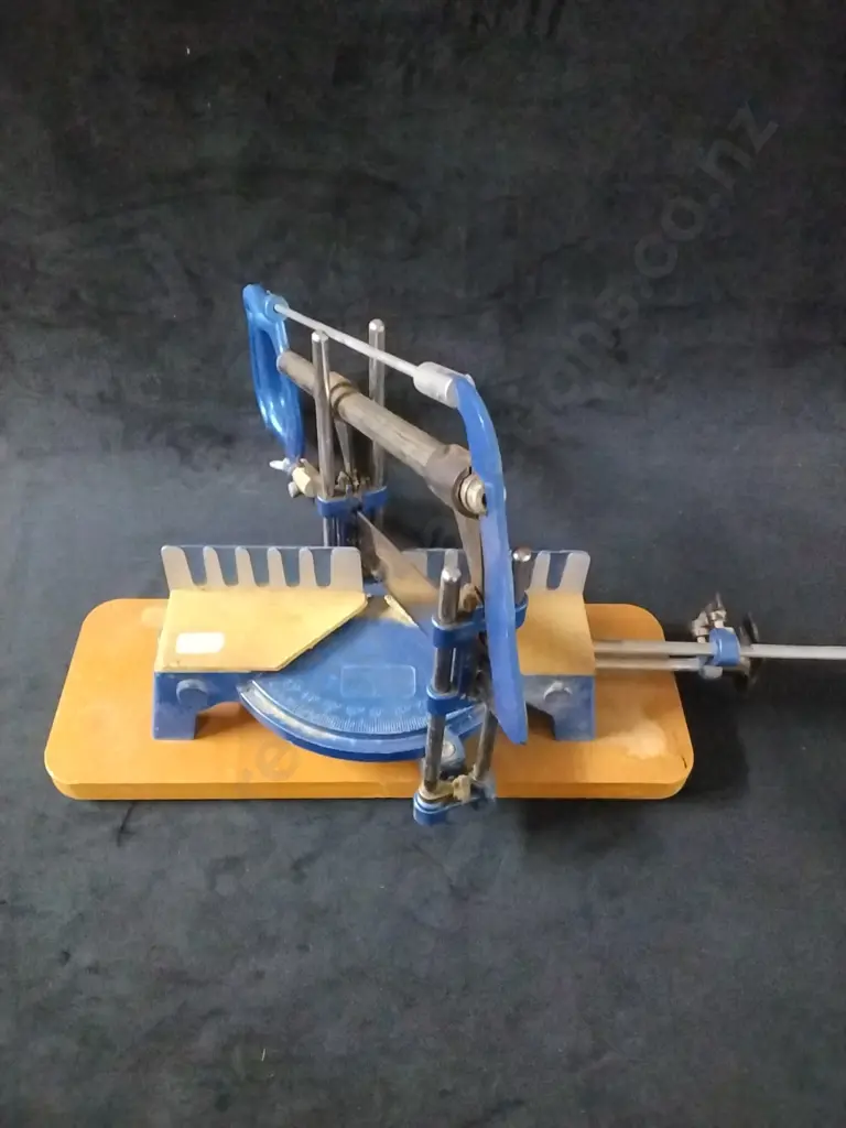 MITRE SAW Image 1++
