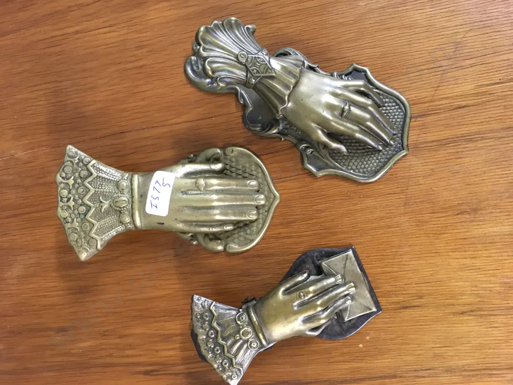 VICTORIAN STYLE HAND BRASS PAPER CLAMPS Image 1++