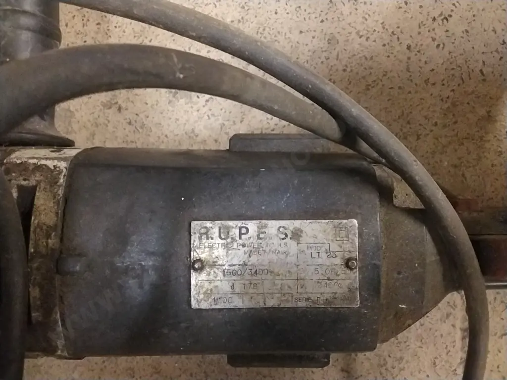 RUPES MODEL LT23 SANDER - TESTED & WORKING PLUS UNTESTED PNEUMATIC NAIL GUN Image 1++