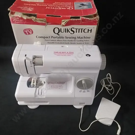 QUIKSTITCH PORTABLE SEWING MACHINE