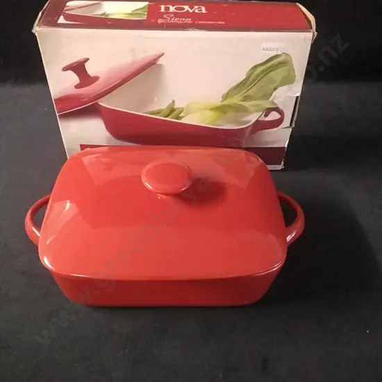 NOVA CASSEROLE DISH - NEW