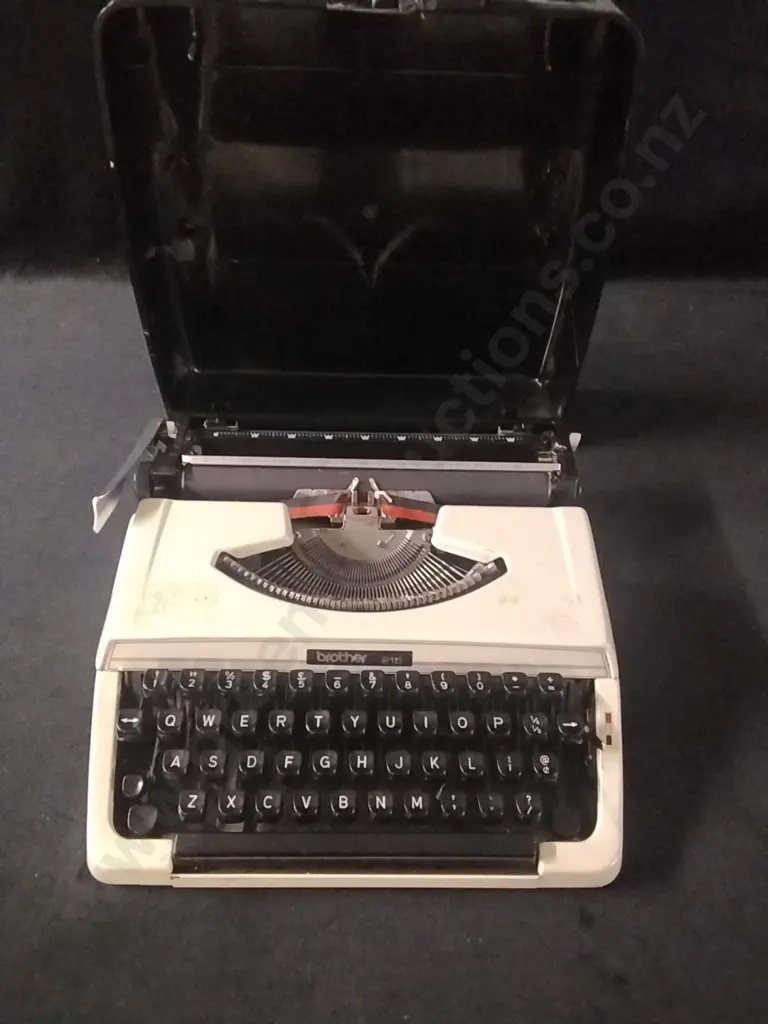 TYPEWRITER-NOT TESTED Image 1++