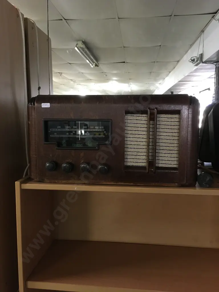 COLUMBUS VALVE RADIO - WORKING Image 1++