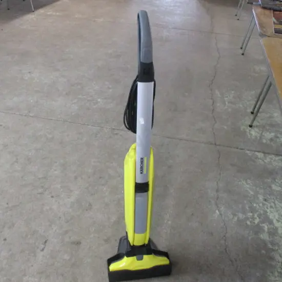 KARCHER HARD FLOOR CLEANER TESTED WORKING