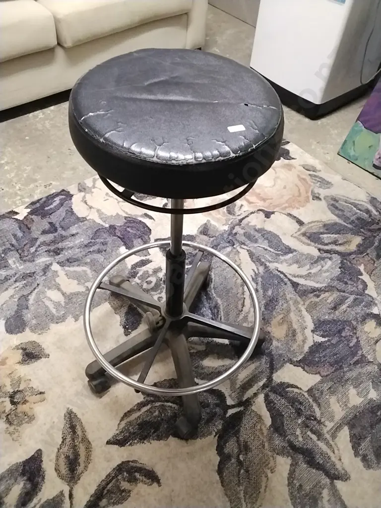 STOOL - BURO REVO Image 1++