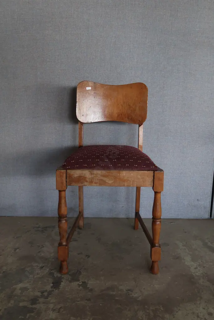 WOODEN CHAIR WITH PURPLE CUSHION Image 1++