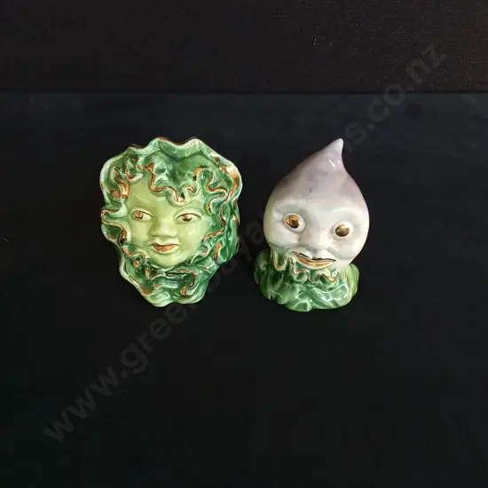 VINTAGE SET OF VALLONA STARR CERAMIC SALT AND PEPPER SHAKERS