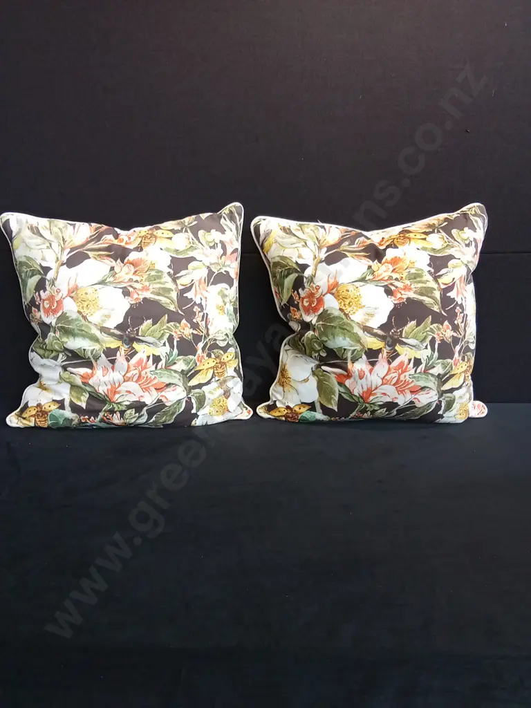 MULBERI PATTERNED CUSHIONS X 2 Image 1++
