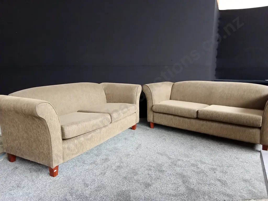 MOBILIER FURNITURE 2 SEATER COUCH SET Image 1++