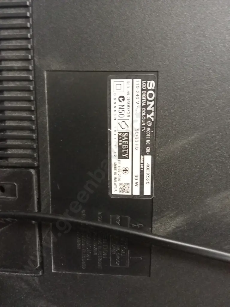 SONY 40 INCH BRAVIA LCD TV WITH WALL MOUNT ATTACHED & WITH REMOTE MODEL 40EX520 Image 1++