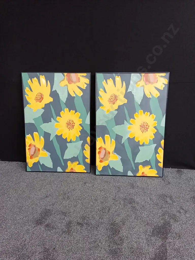LARGE PAIR OF FLORAL CANVAS PAINTINGS Image 1++