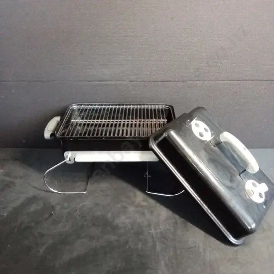 WEBER GO-ANYWHERE CHARCOAL GRILL