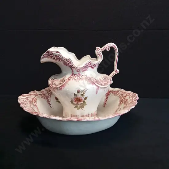 VINTAGE ARNEL'S PORCELAIN PITCHER AND WASH BASIN