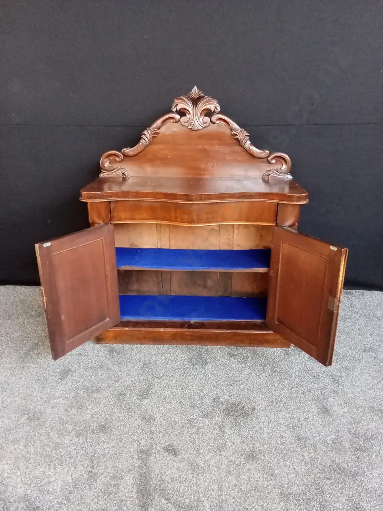 VICTORIAN ERA CARVED CABINET WITH CREST RAILS TURNED BARLEY TWIST COLUMNS & KEY Image 1++