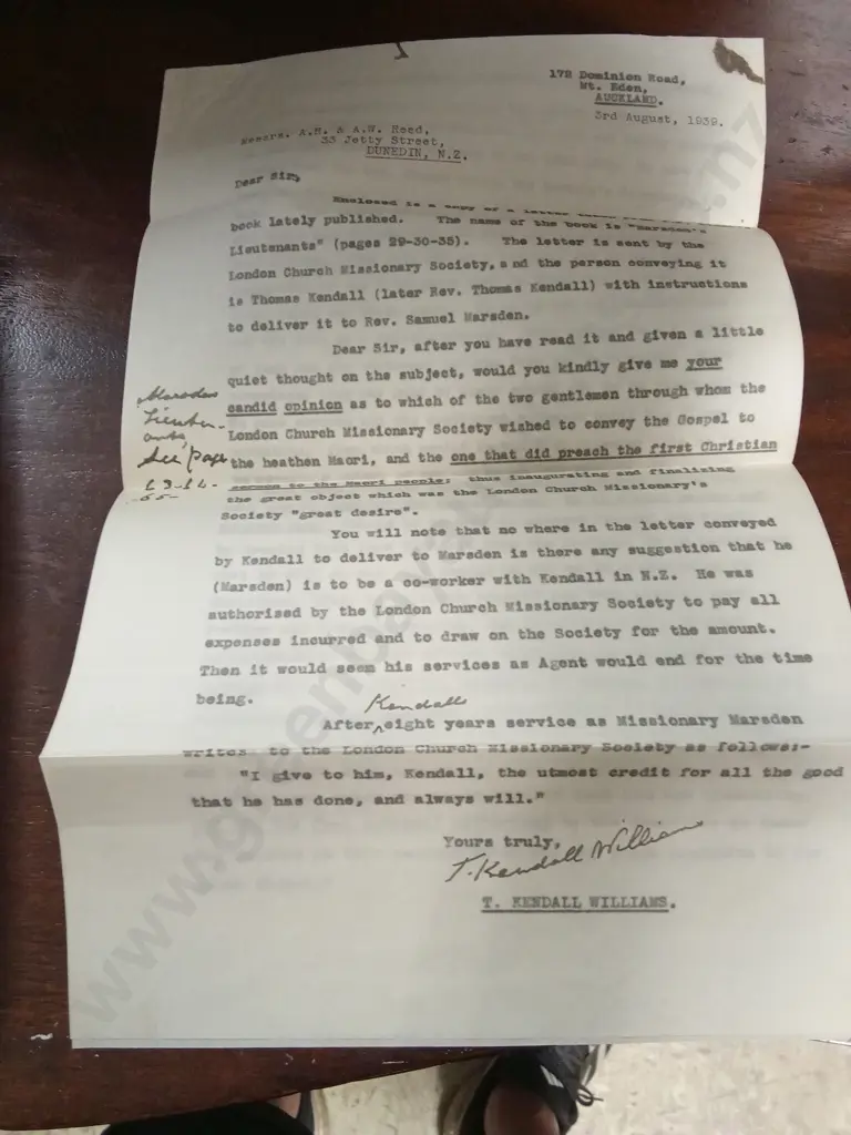 1ST EDITION PRESENTATION COPY FROM 1934 OF MARSDENS LIEUTENANTS AND THE LIFE OF CAPTAIN JAMES COOK Image 1++