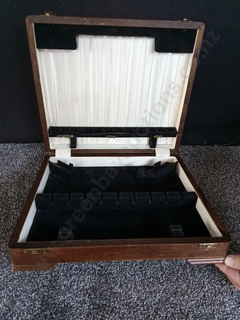 VINTAGE WOODEN CUTLERY BOX Image 1++