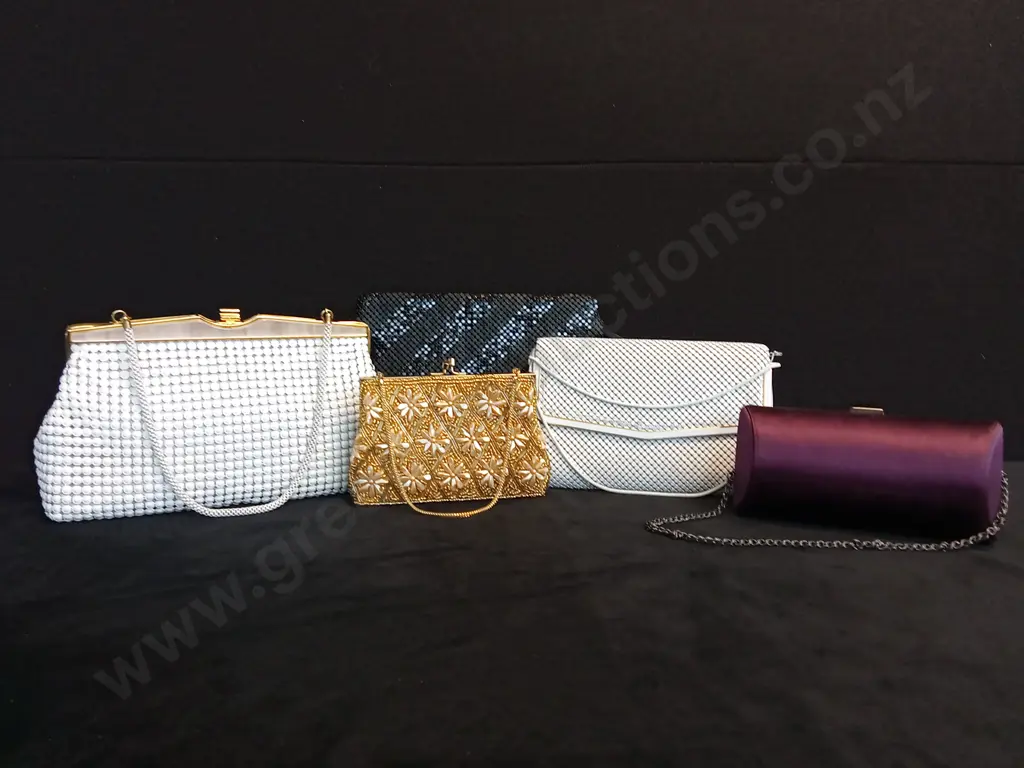 ASSORTED COLLECTION OF 5 HANDBAGS Image 1++