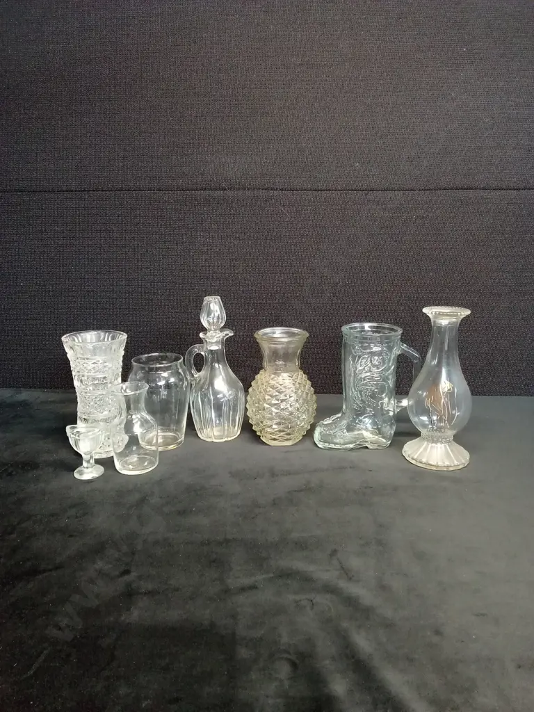 ASSORTED GLASSWARE Image 1++