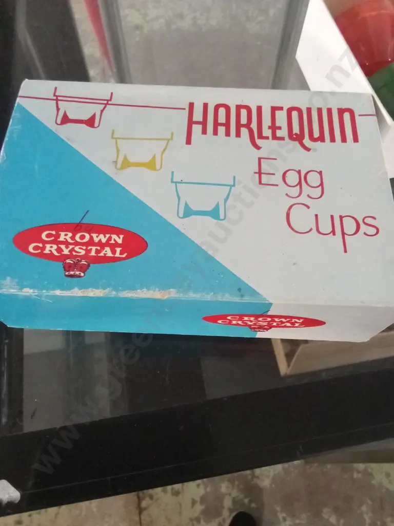 BOXED SET OF 6 HARLEQUIN EGG CUPS BY CROWN CRYSTAL GLASS Image 1++