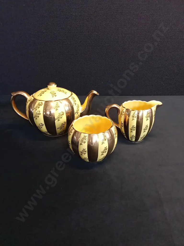 VINTAGE GIBSON T22 YELLOW TEAPOT SET Image 1++