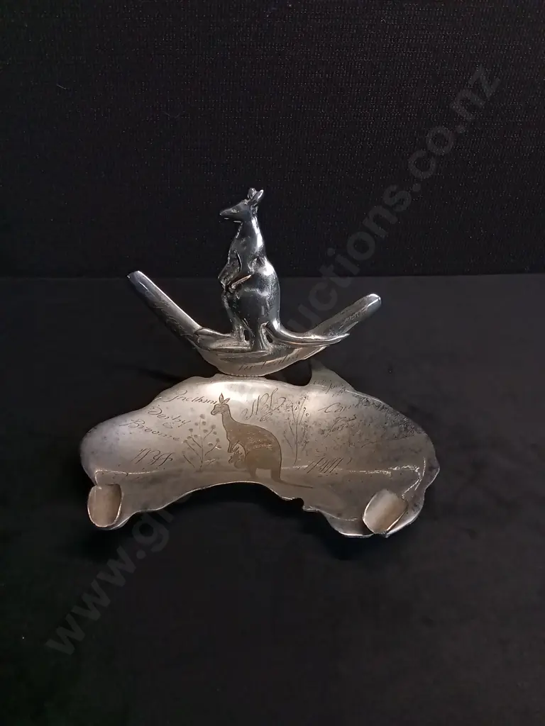 VINTAGE AUSTRALIAN ASHTRAY Image 1++