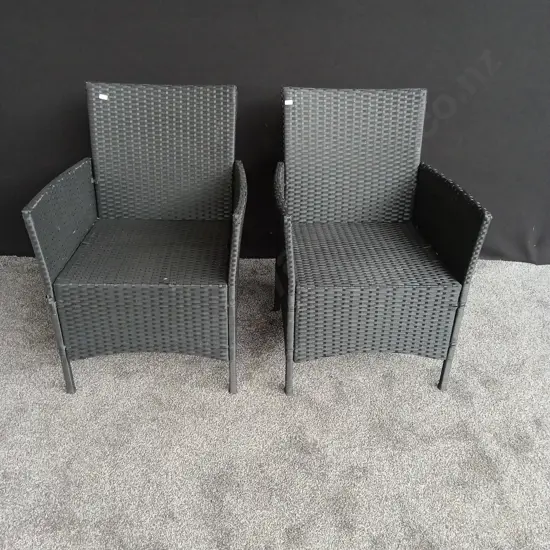 OUTDOOR WICKER SEATS