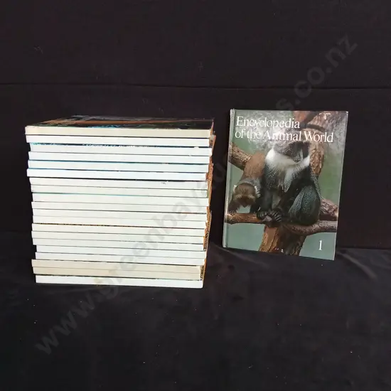 BOOKS - 1978 ENCYCLOPAEDIA OF THE ANIMAL WORLD 1-21