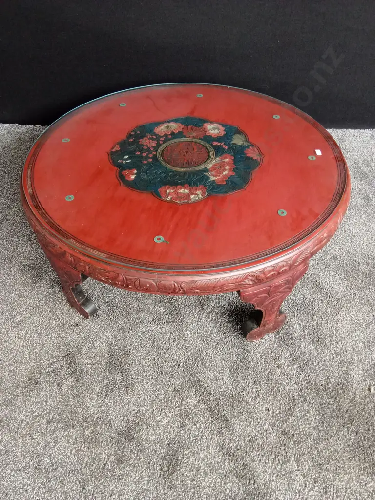 ORIENTAL STYLE HAND CARVED ROUND TEA TABLE WITH GLASS TOP Image 1++