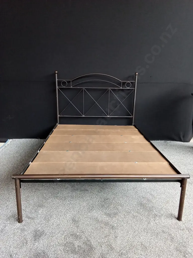 BED FRAME Image 1++