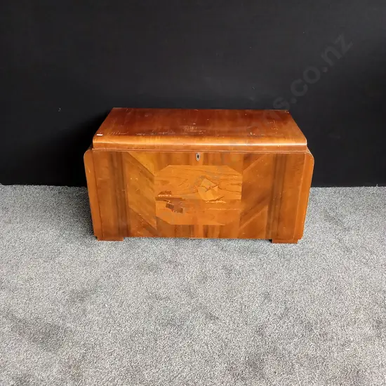 ART DECO GLORY BOX WITH A TRAY INSET INSIDE