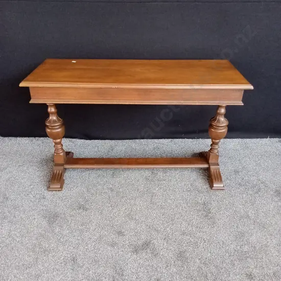 OAK HALLWAY CONSOLE TABLE