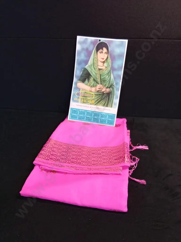 PARVEZ TEXTILE MILLS LIMETED KARACHI SAREE Image 1++