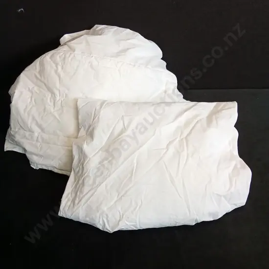 QUEEN SIZE VALANCE SHEET AND FITTED SHEET