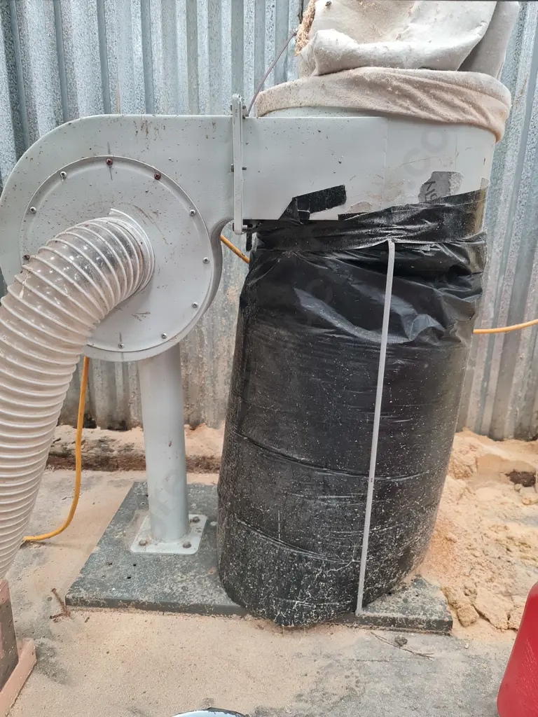 Dust Extractor Image 1++