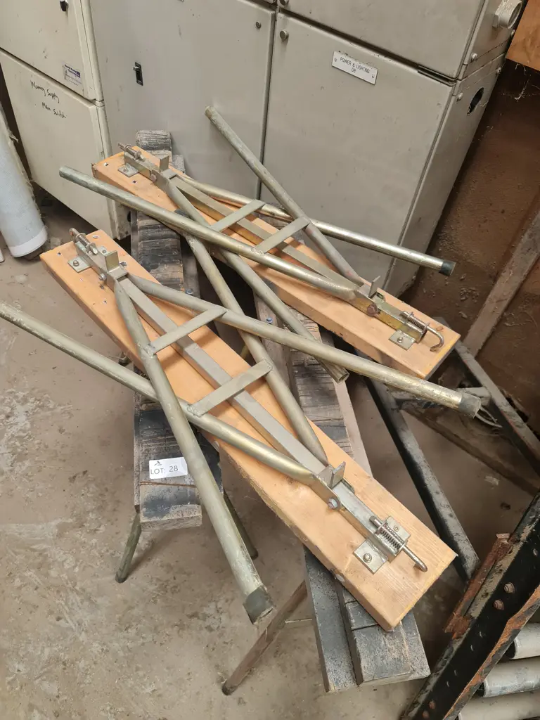 Saw Horses Image 1++