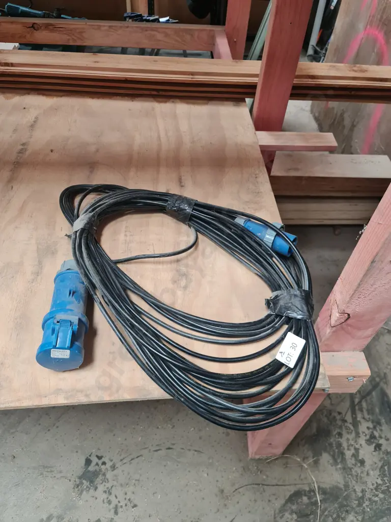 Mennekes Cable Image 1++