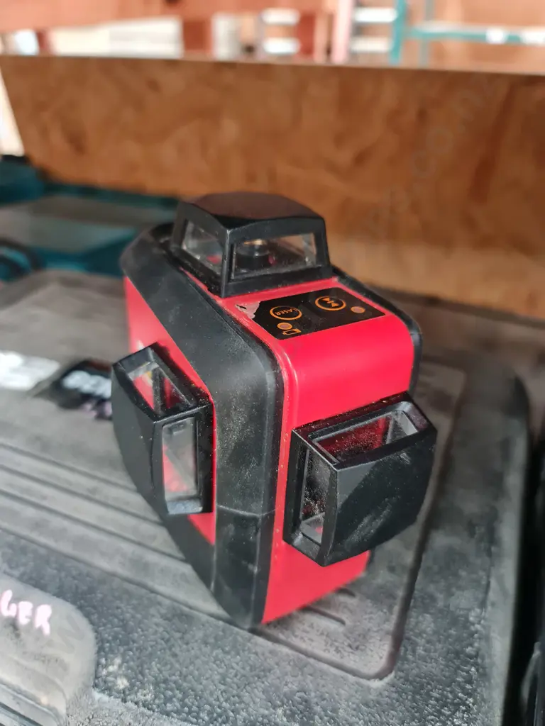 The Tool Shed Laser Level Image 1++
