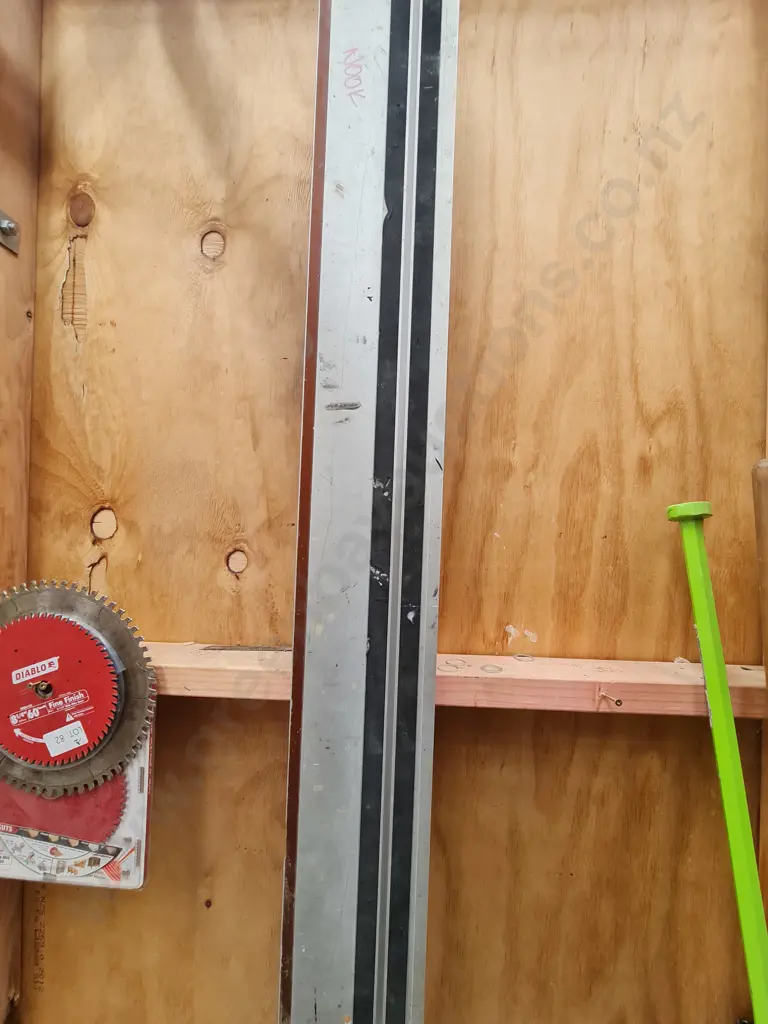 Makita Guide Rail Image 1++