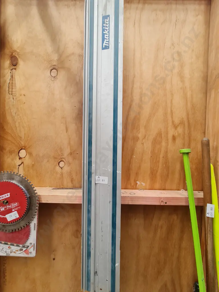 Makita Guide Rail Image 1++