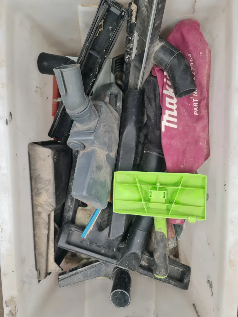 Plastic Bin of Mixed Goods Image 1++