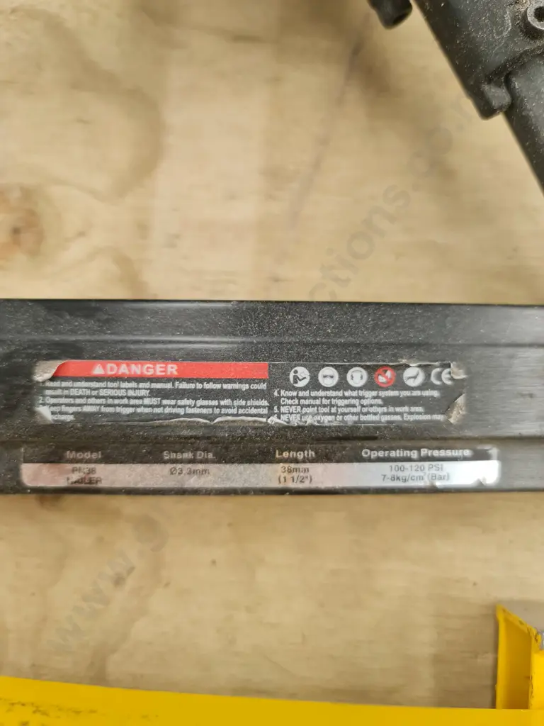 Ecko Nailer/Stapler Image 1++