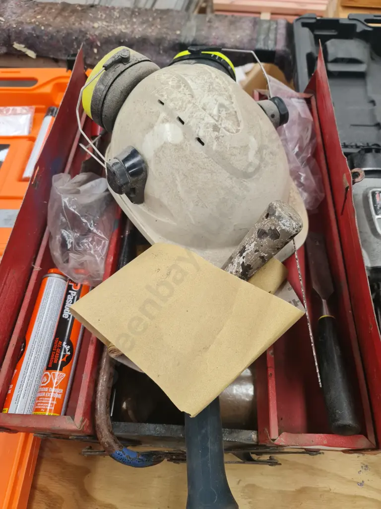 Metal Toolbox with Tools Image 1++