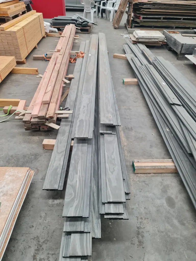 Composite Shiplap Boards Image 1++