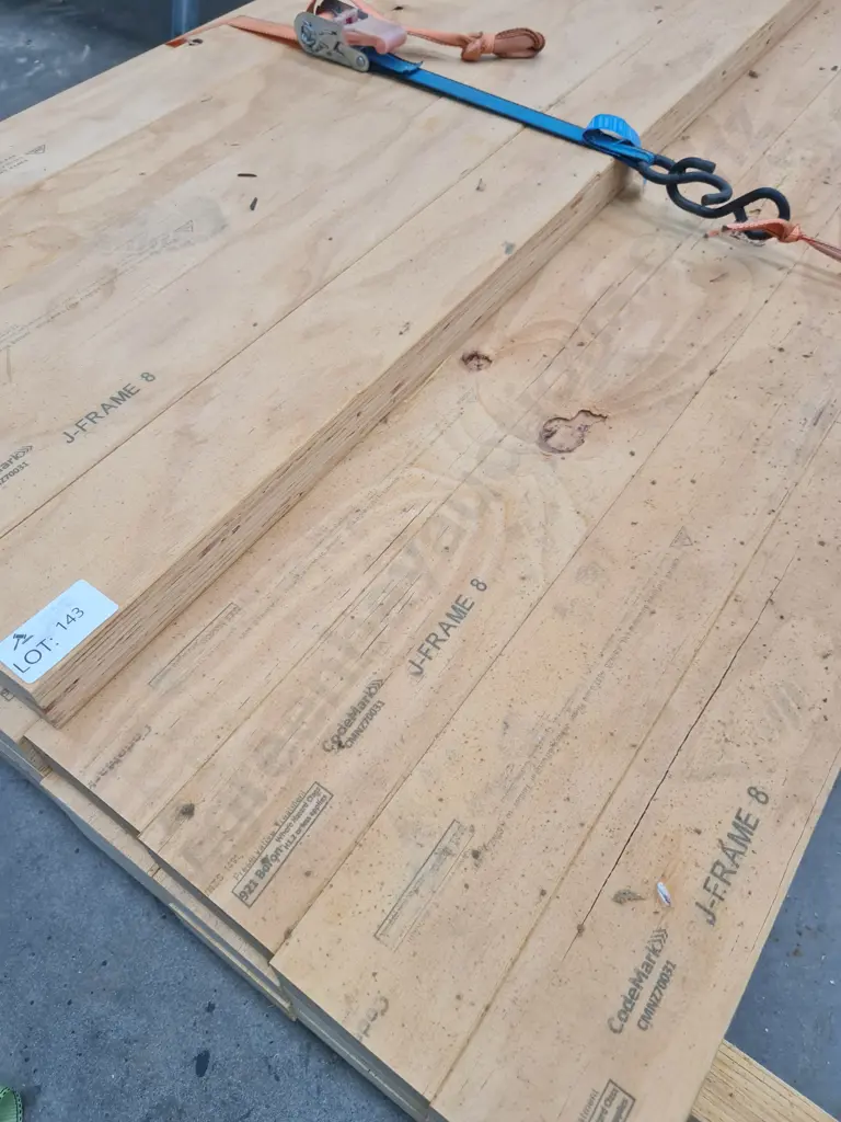 J Frame Laminated Timber Veneer Image 1++