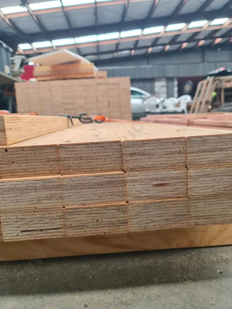 J Frame Laminated Timber Veneer Image 1++
